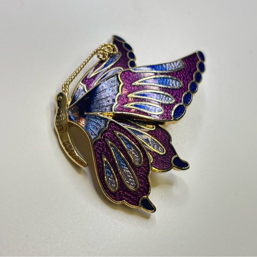 Elegant Butterfly Pendant in Purple and Gold